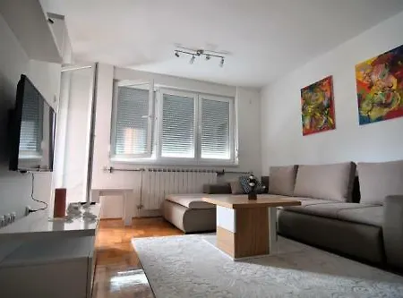 Stan Na Dan, Lukavica